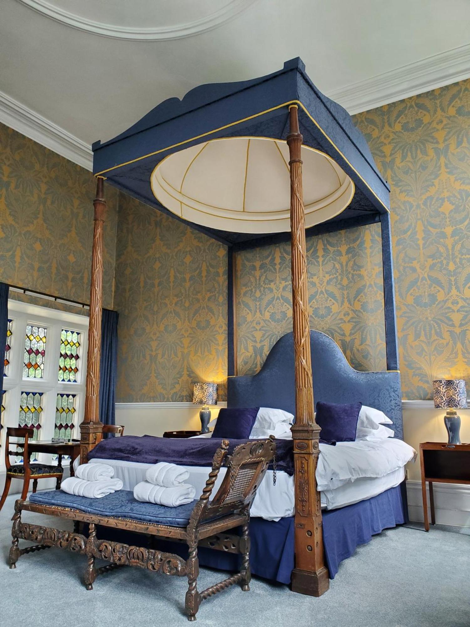 The Hall - Historic Grade I-Listed Jacobean Mansion Bradford-On-Avon Екстериор снимка