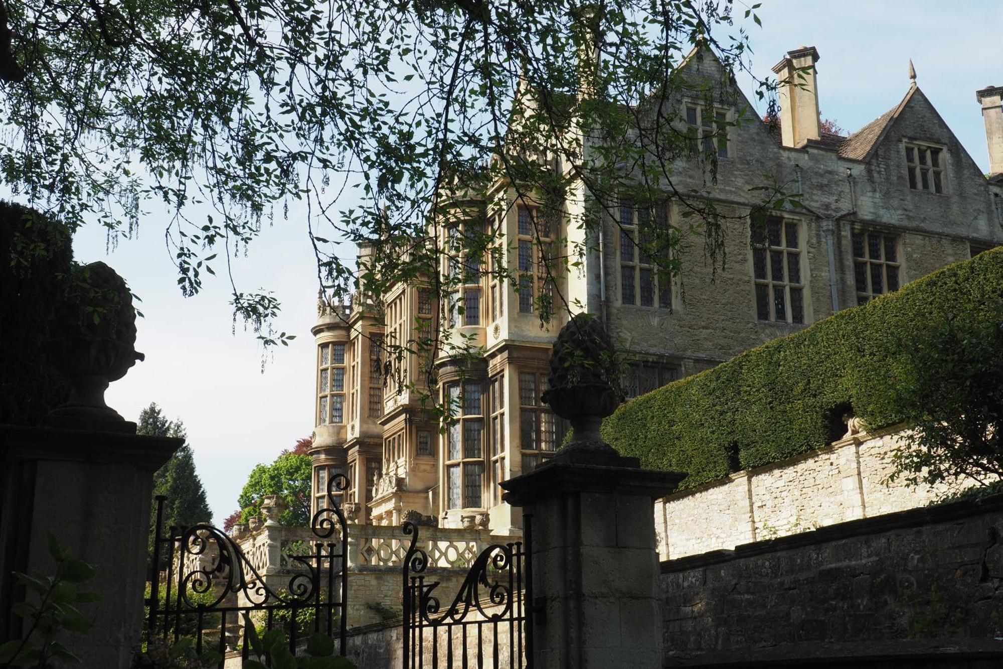 The Hall - Historic Grade I-Listed Jacobean Mansion Bradford-On-Avon Екстериор снимка