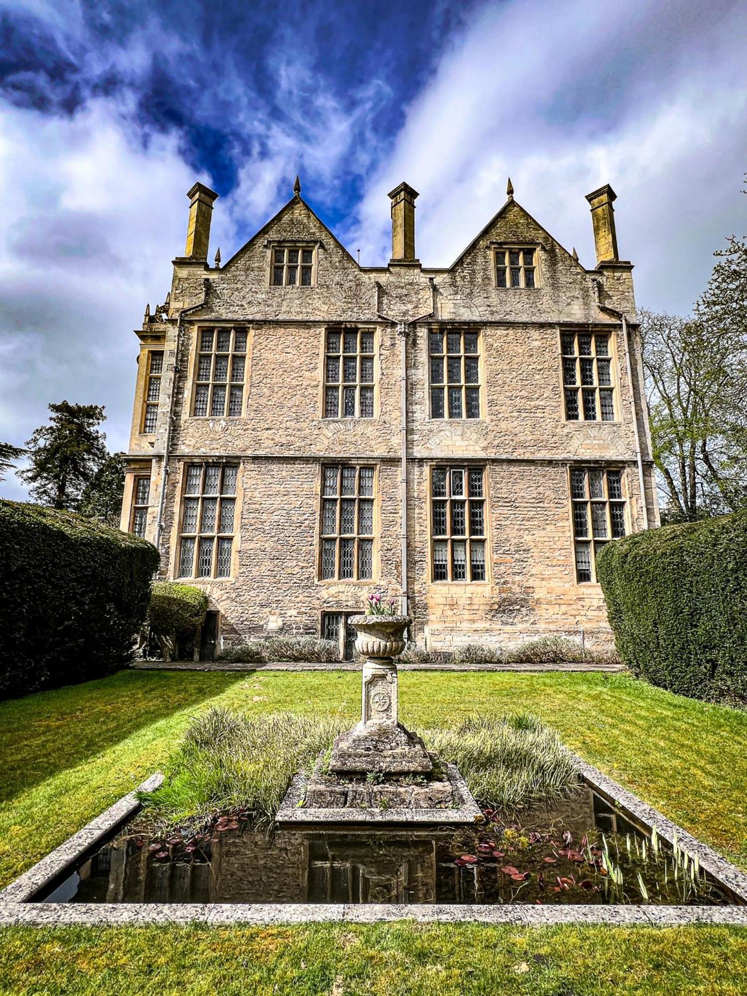 The Hall - Historic Grade I-Listed Jacobean Mansion Bradford-On-Avon Екстериор снимка