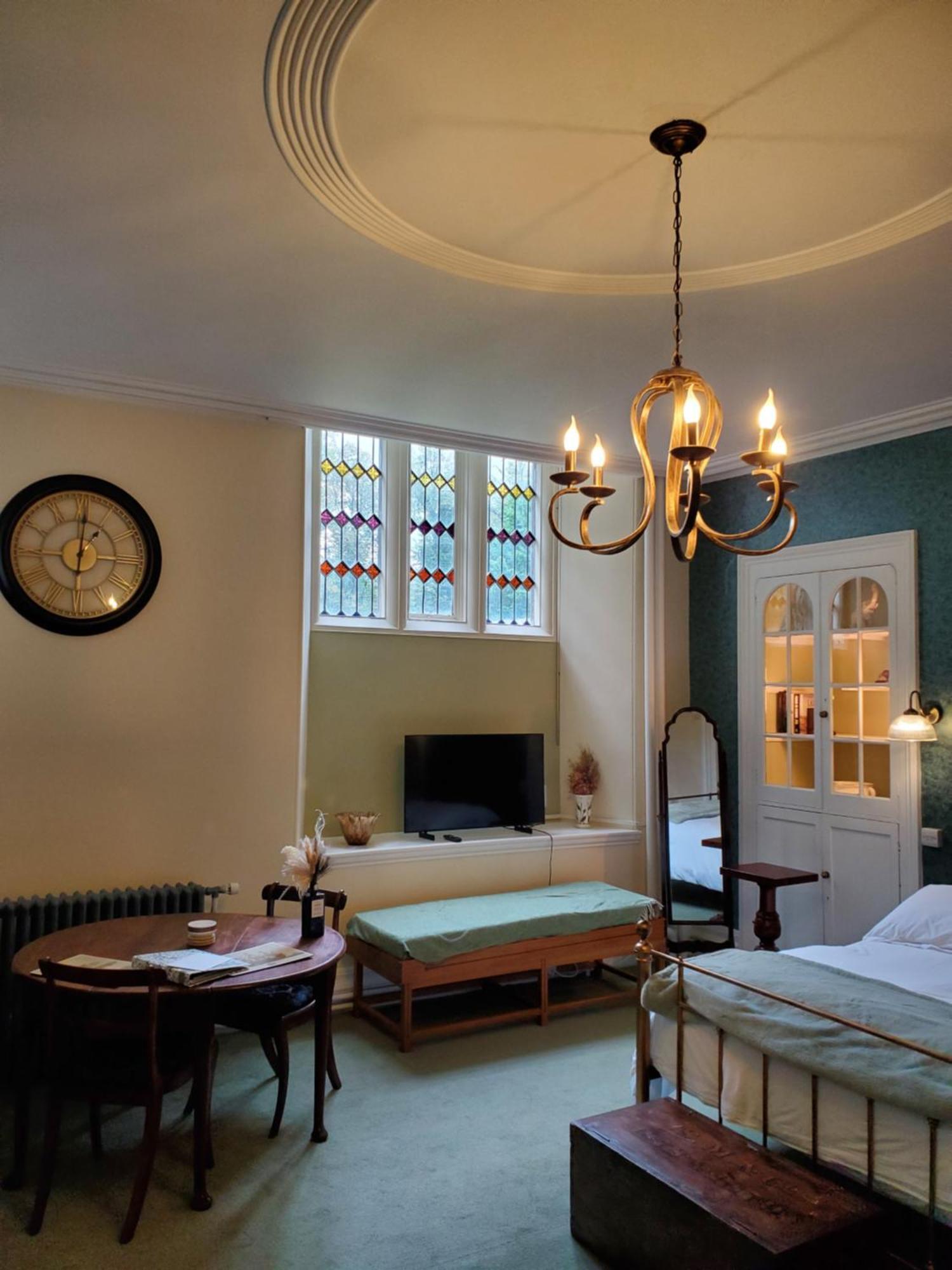 The Hall - Historic Grade I-Listed Jacobean Mansion Bradford-On-Avon Екстериор снимка