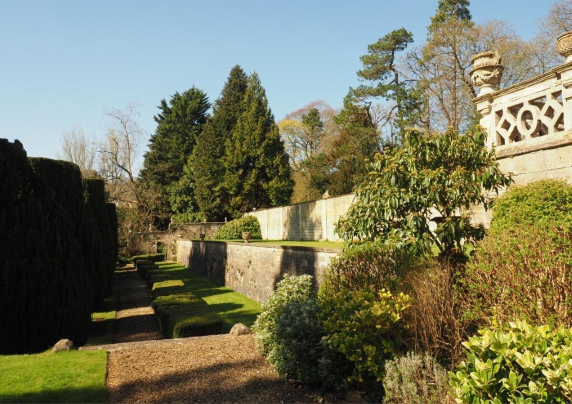 The Hall - Historic Grade I-Listed Jacobean Mansion Bradford-On-Avon Екстериор снимка